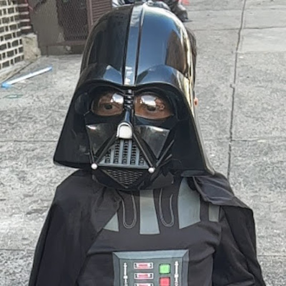 Meet your Posher, Robin - Picture 1 of 1